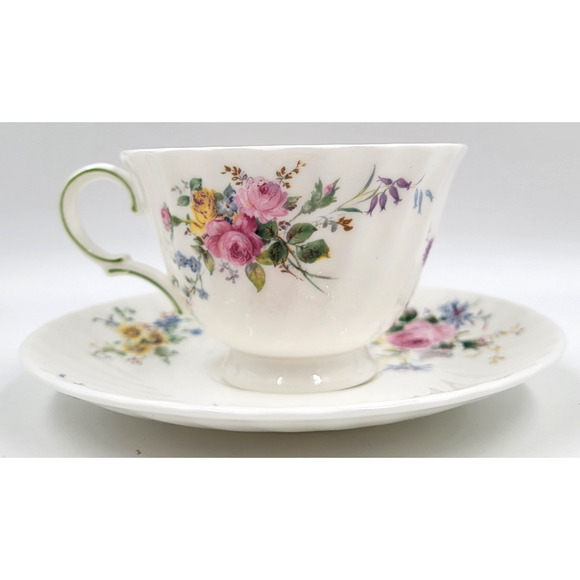 Royal Doulton Arcadia H4802 Cup & Saucer Set Floral Bone China England - Picture 4 of 8